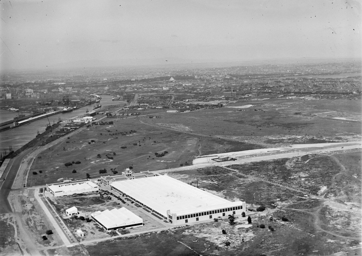 Fishermens Bend with Port Melbourne and South Melbourne in distance (1940s)