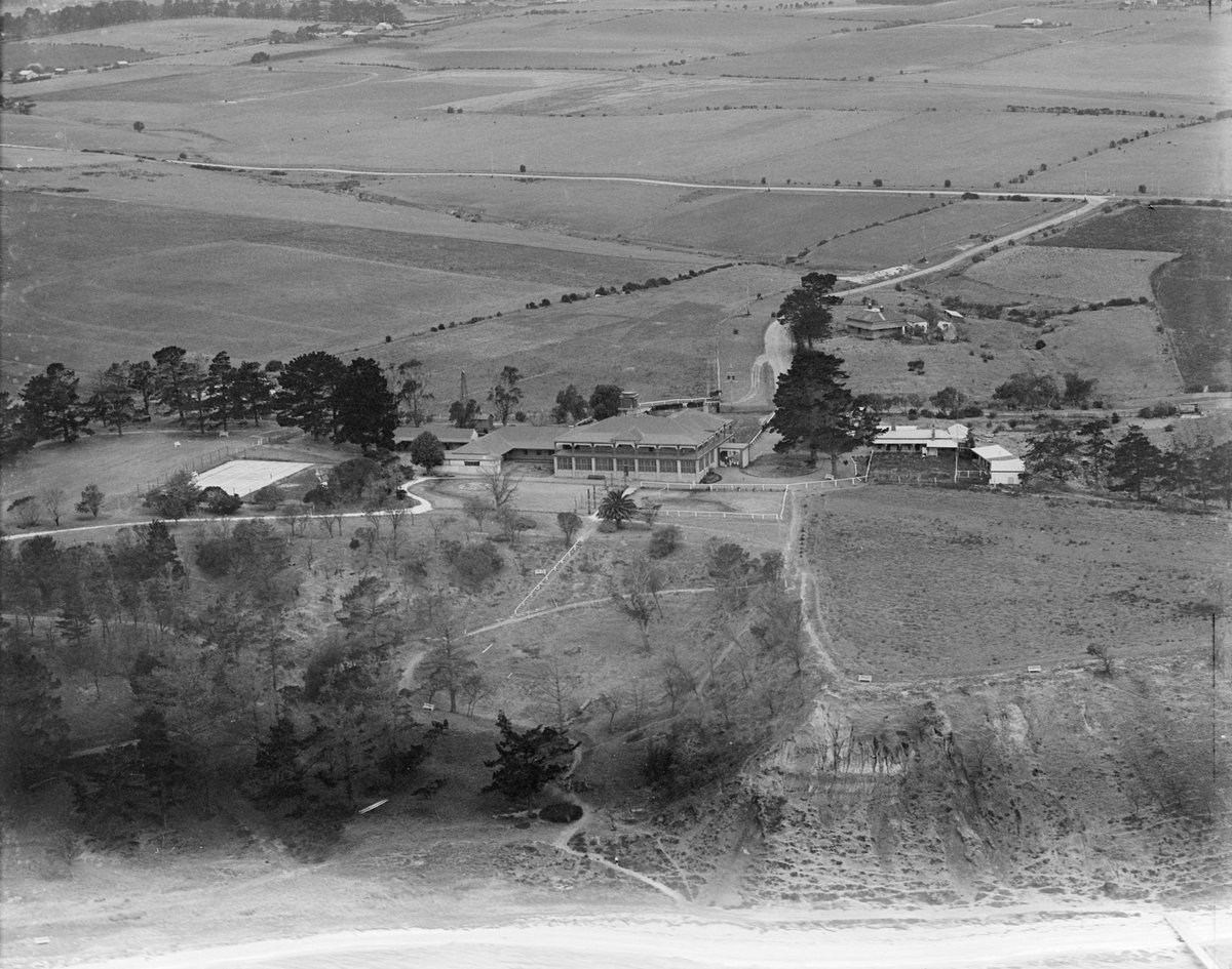 Substantial rural property with homestead, Corio Bay, Port Phillip, Port Phillip Bay (1925–40)