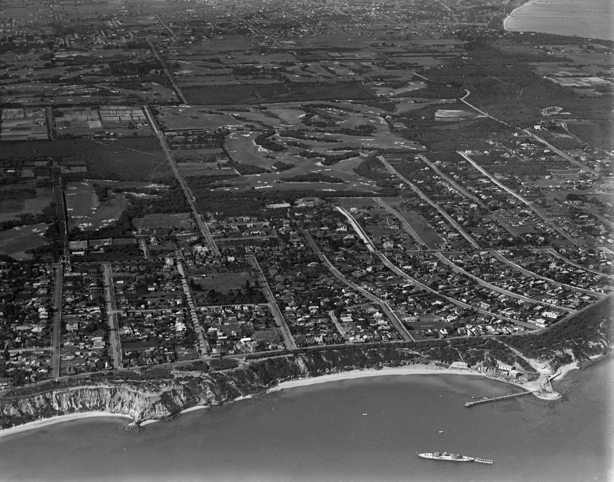 Black Rock and Beaumaris area including golf courses and coastline (c. 1938)