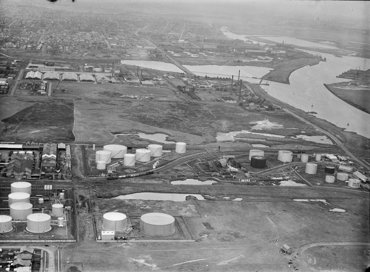 Refineries at Spotswood, including Golden Fleece at far right (c. 1948)