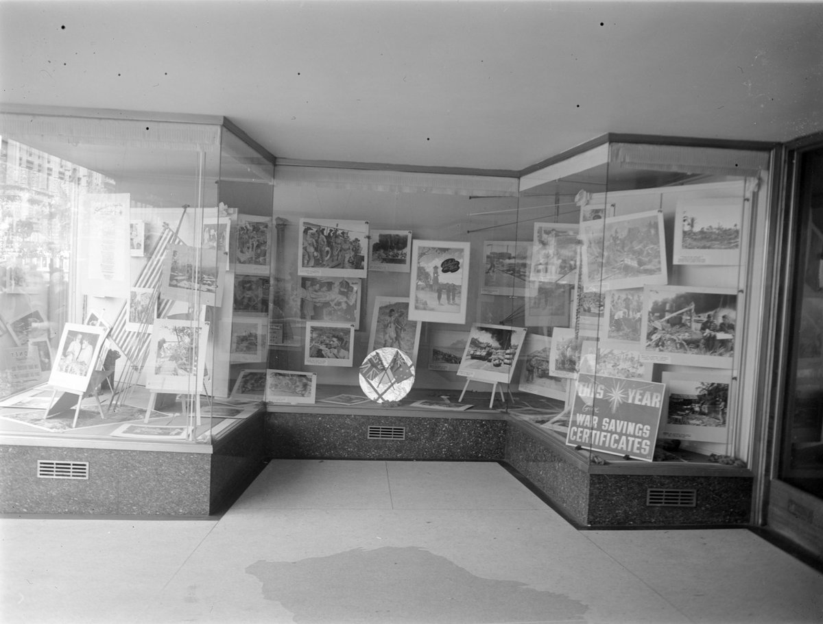 Tourist Bureau Window, Collins Street, Melbourne, Melbourne City (1945)