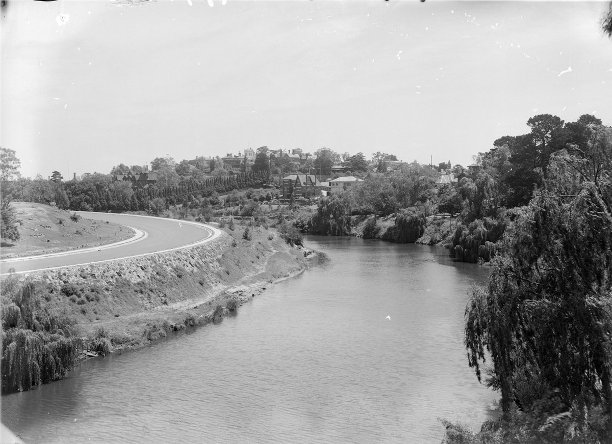 Scene from Wallan Road Bridge, Hawthorn (1945–54)