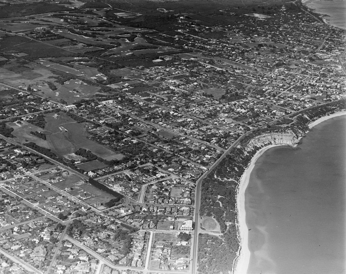 Black Rock and Beaumaris area including golf courses and coastline (c. 1938)