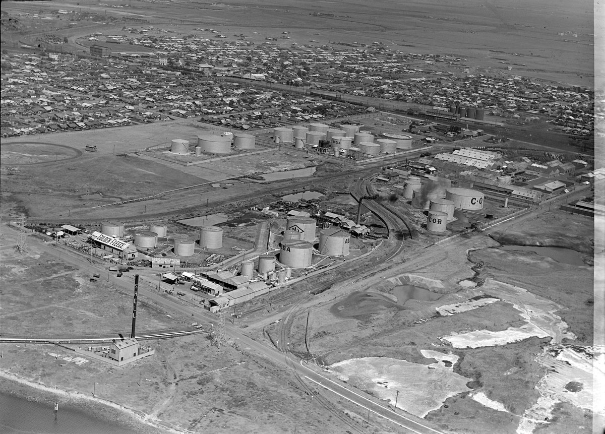 Petroleum companies at Spotswood including Alba, Golden Fleece, Commonwealth Oil Refineries and Shell (1939)
