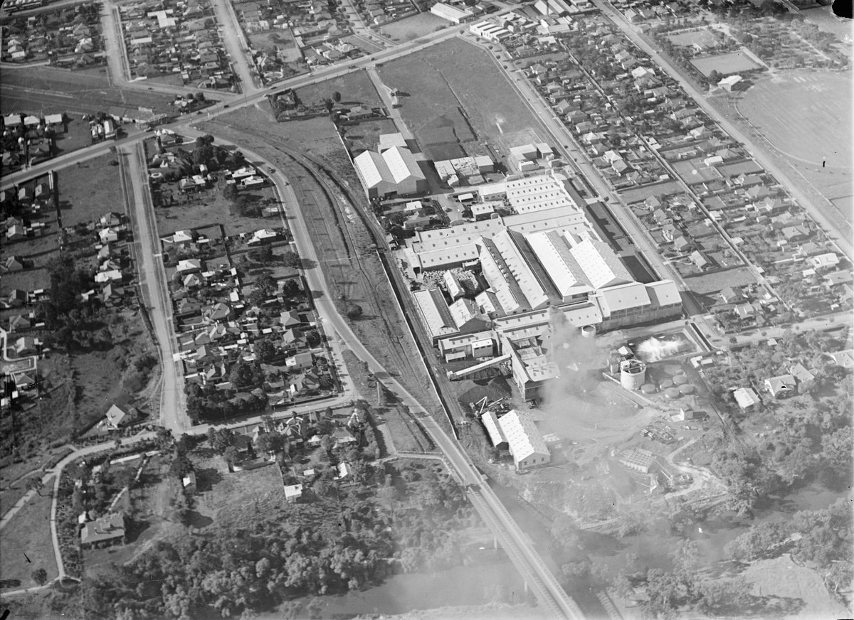 The Australian Paper Manufacturing mill, Fairfield (1925–40)
