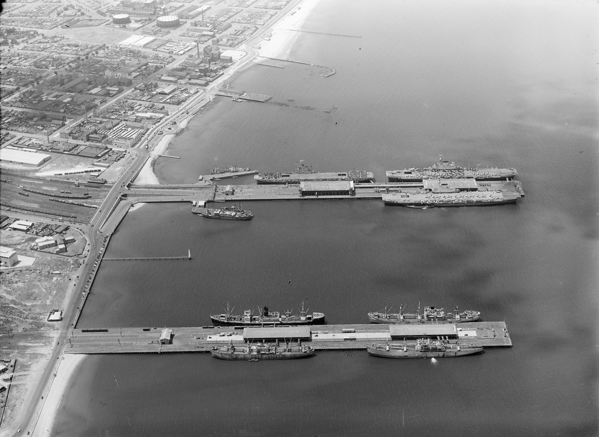 British Carriers Melb [i.e. Melbourne], Port Melbourne (1946)
