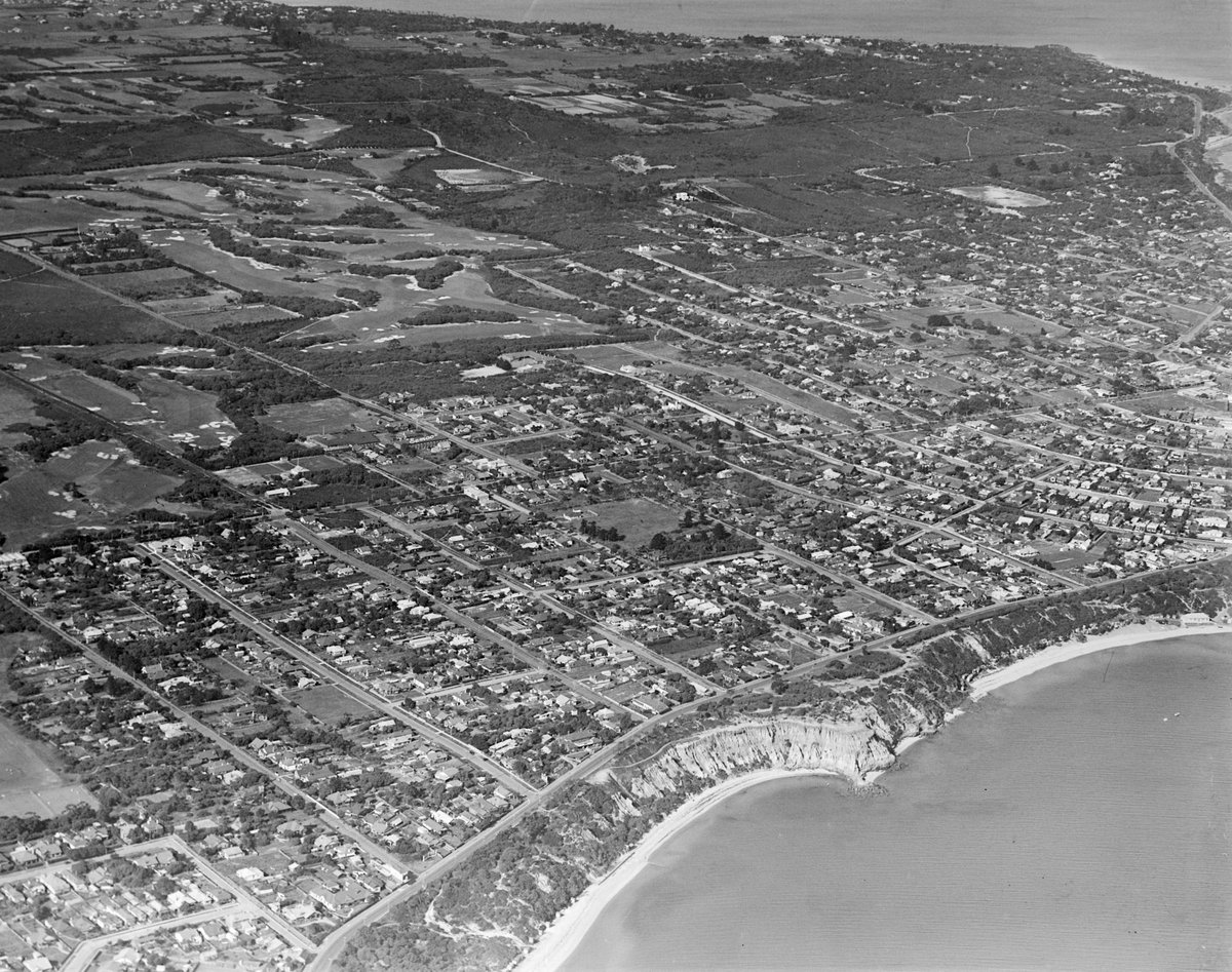 Black Rock and Beaumaris area including golf courses and coastline (c. 1938)