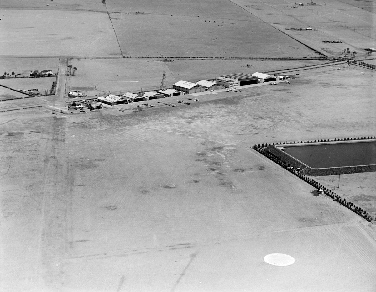 [Essendon Airport, Essendon North (1939)