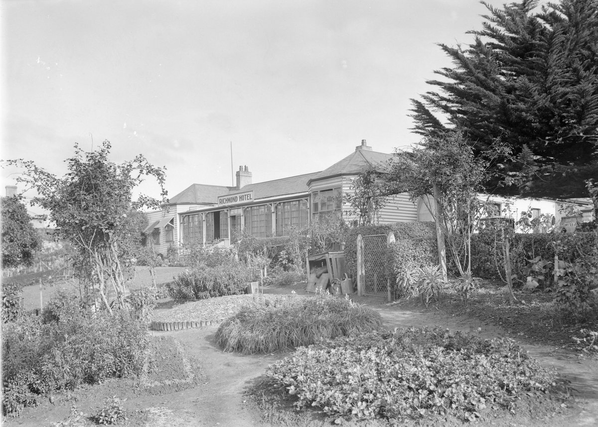 Richmond Hotel, Portland (1945–54)