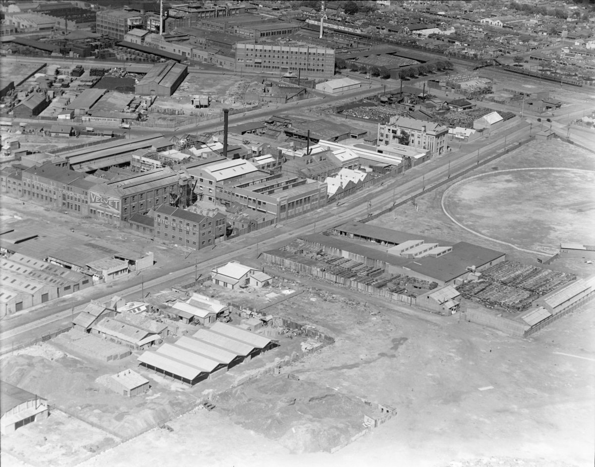 Lever & Kitchen factory at Port Melbourne (1939)