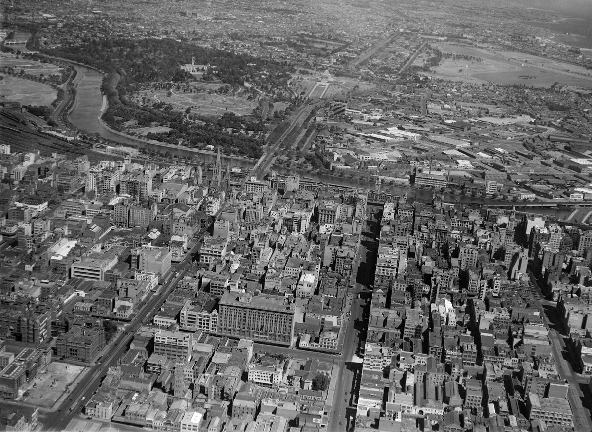 Aerial View of Melbourne, Albert Park (1930s)