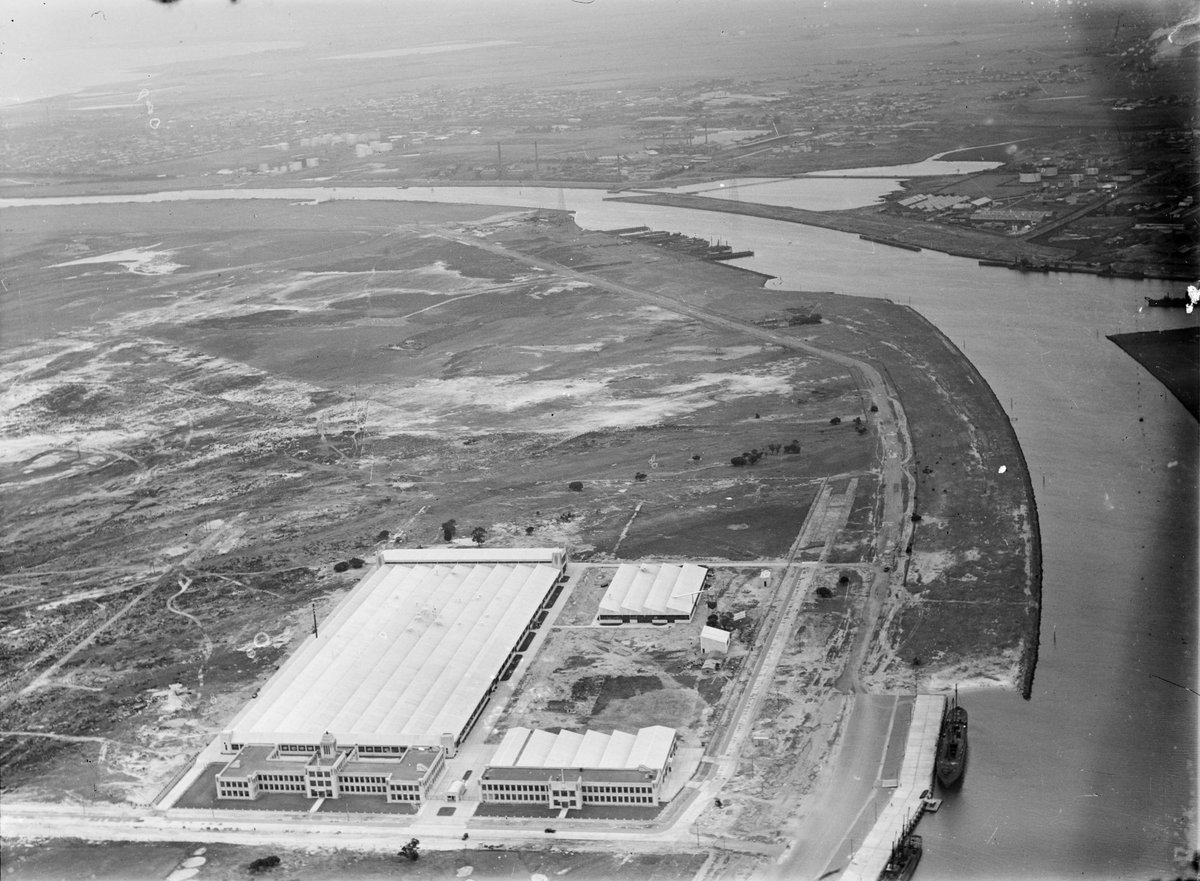 General Motors Holden (GMH) factory at Fishermens Bend, beside Yarra River, Port Melbourne (1940s)