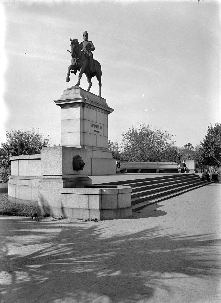 King Edward VII Statue, St. Kilda Road, Melbourne City (1945–54)