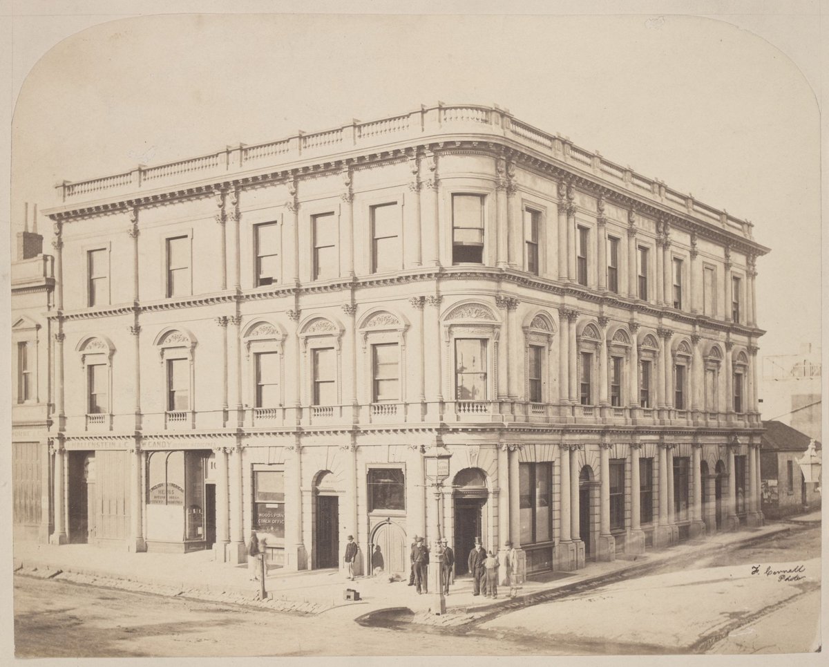 Globe Hotel corner Little Bourke and Swanston Street, Melbourne City (c. 1868)