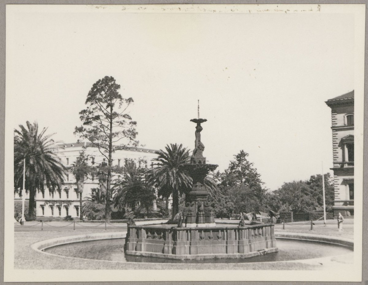 Fountain, Spring Street, [Melbourne, Vic.], Melbourne City (1949)