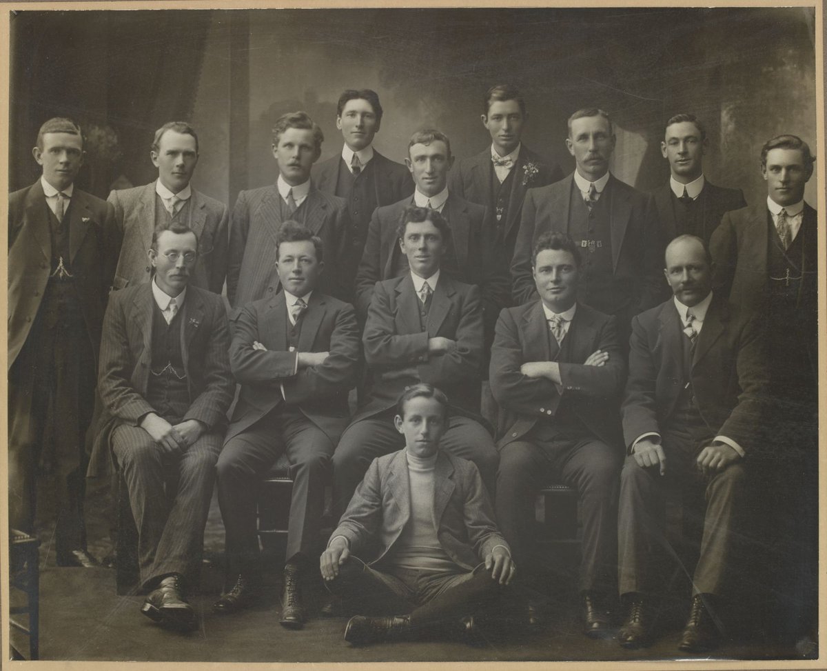 Presented to the Melbourne Bread Carters Union by the Geelong Bread Carters as a token of their highest esteem. 17.9.12 (1912)