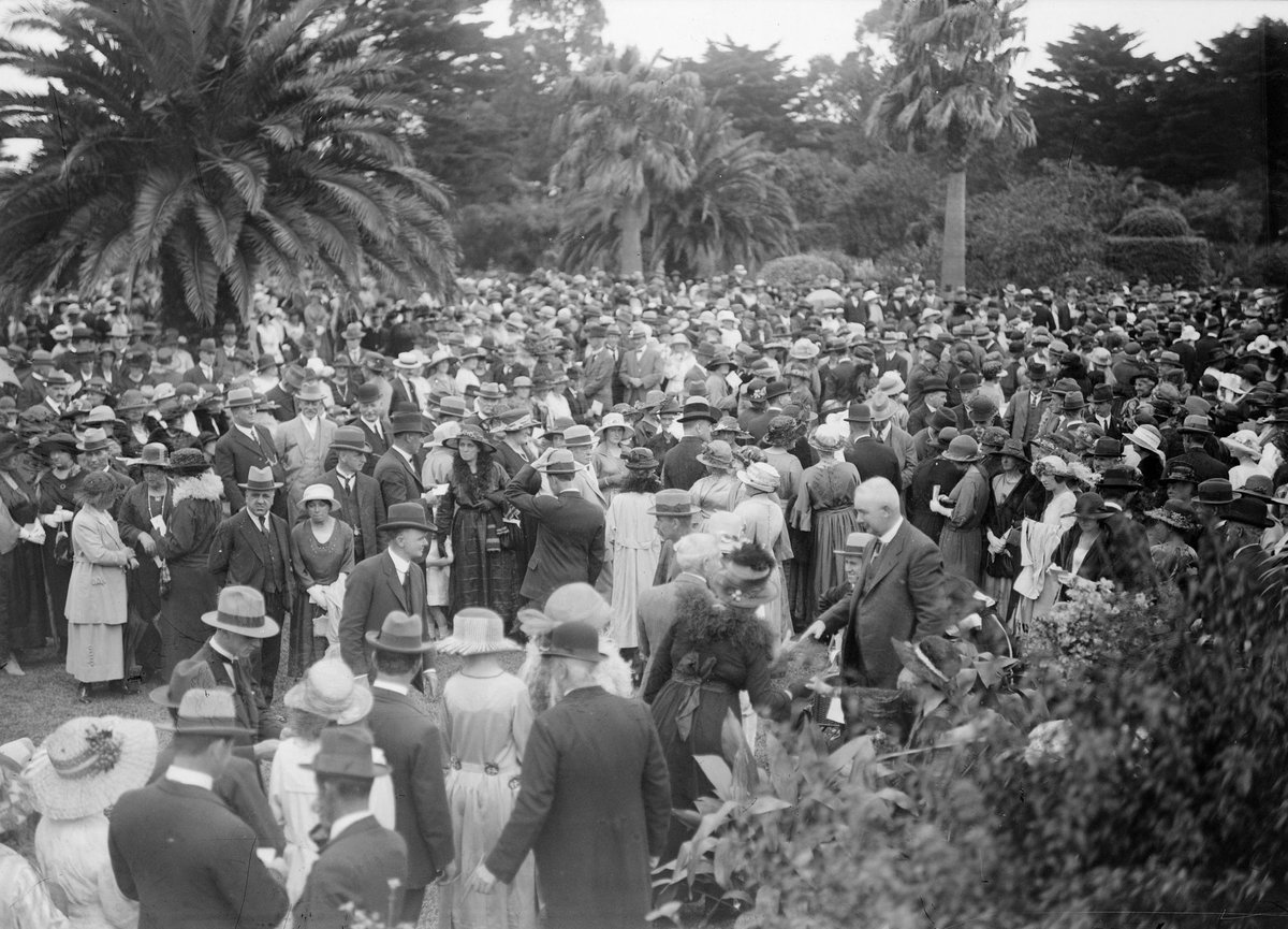 Mayor and Mayoress Liston greeting guests at the garden party, Williamstown Botanic Gardens, Melbourne City (1922)
