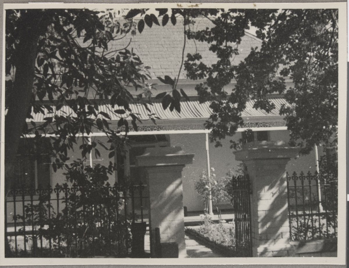 House, 6 Vauclause, Richmond Vic (c. 1949)