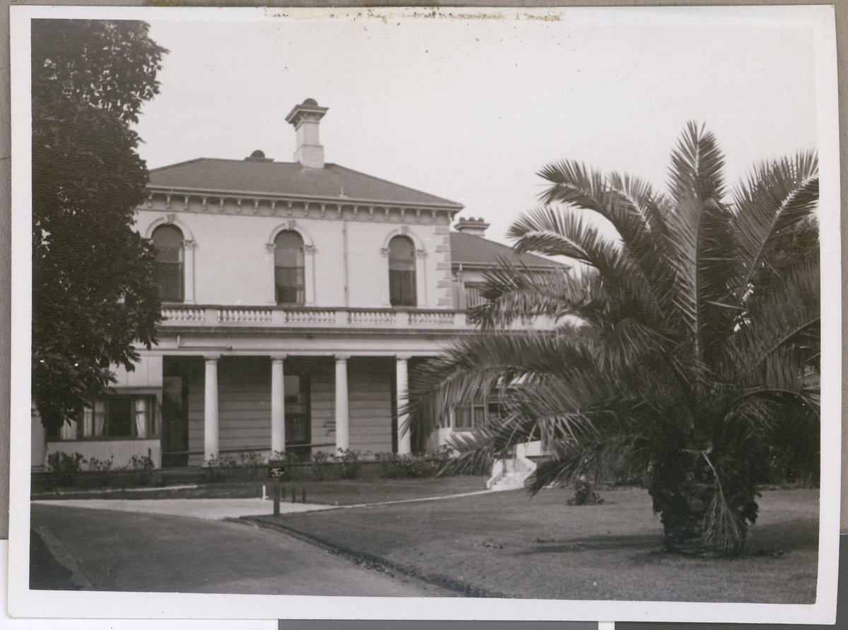 "Chelma" St. Kilda Rd. [Melbourne, Vic.], Melbourne City (c. 1949)