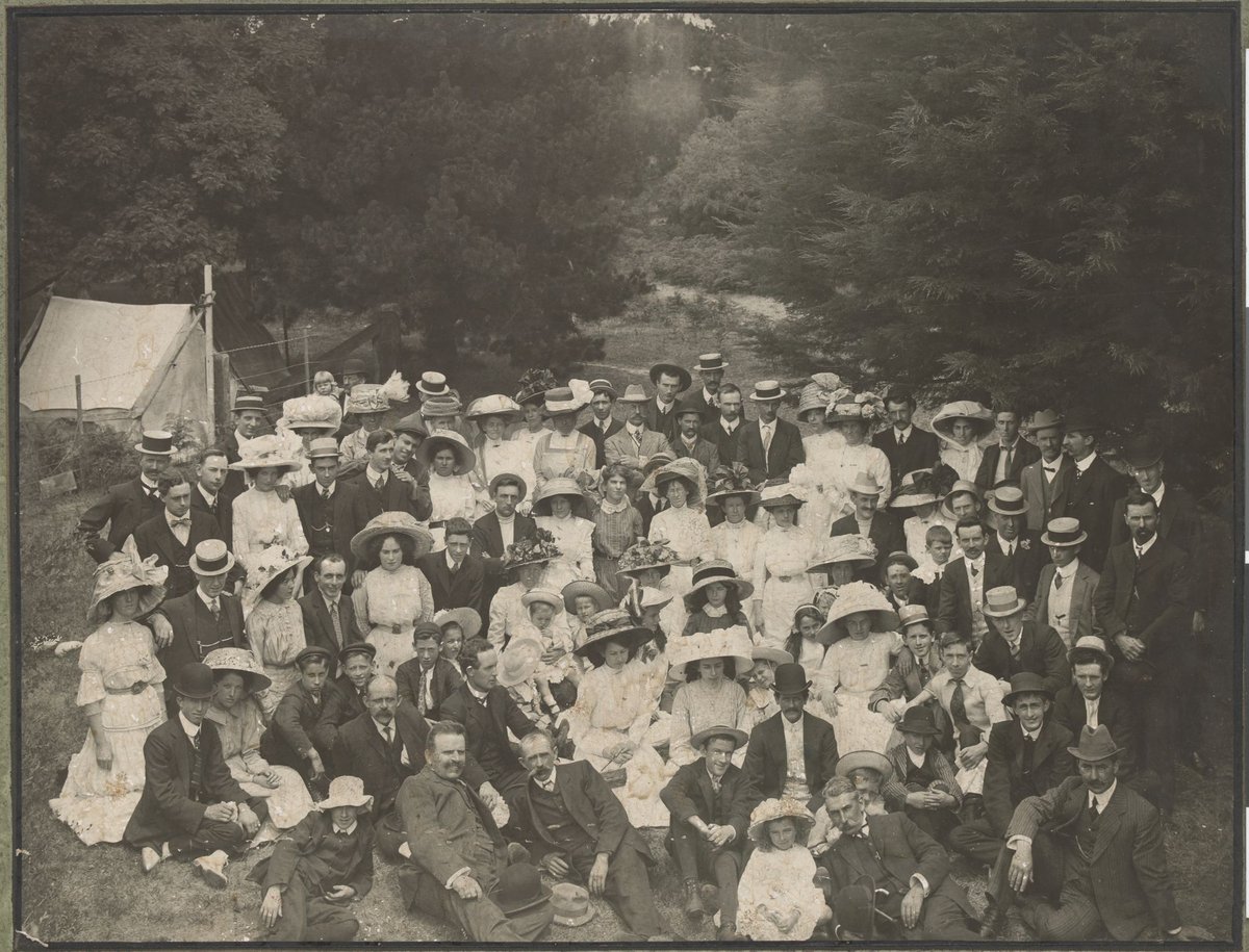F. W. Niven & Co.'s Employees 1st Annual Picnic and Sports held at Mordialloc 17th December 1910