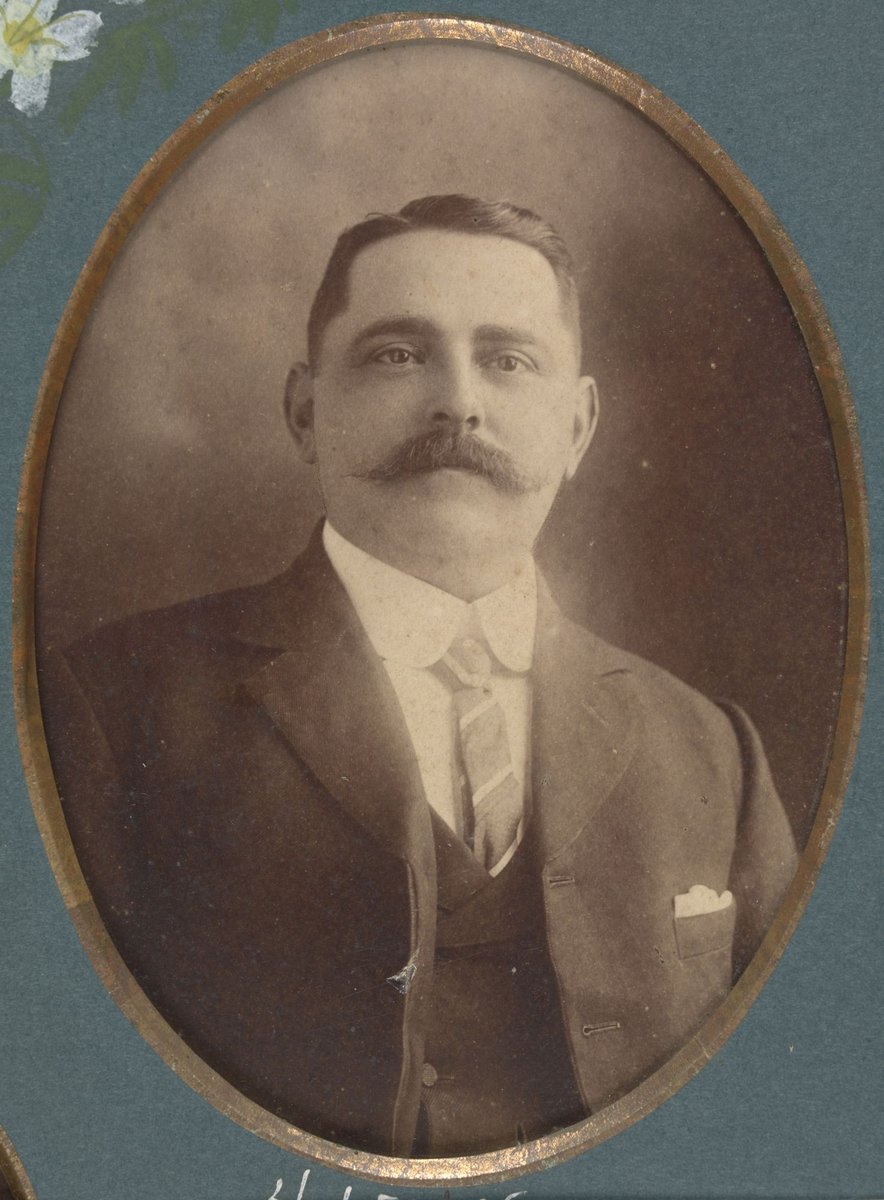 Windsor Cabmen's Shelter presented to Mr. John Dunham (1904)