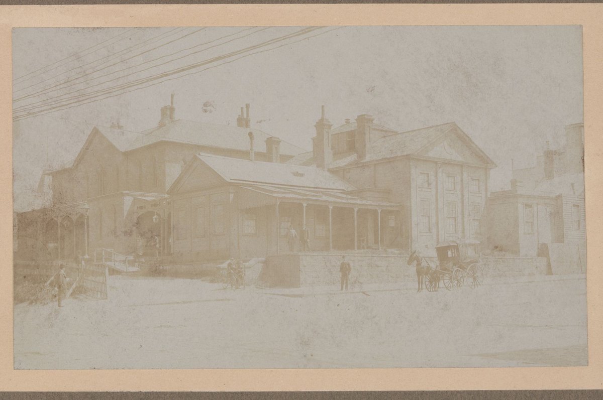 Old Law Courts at Latrobe Street and Russell Street, Melbourne City (1909)