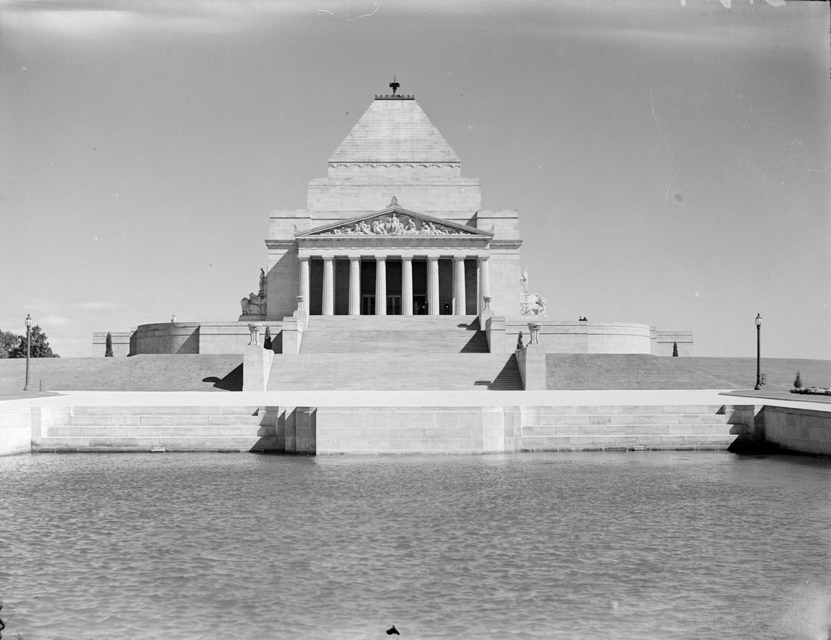 "Shrine of Remembrance, Melbourne", Melbourne City (c. 1940)