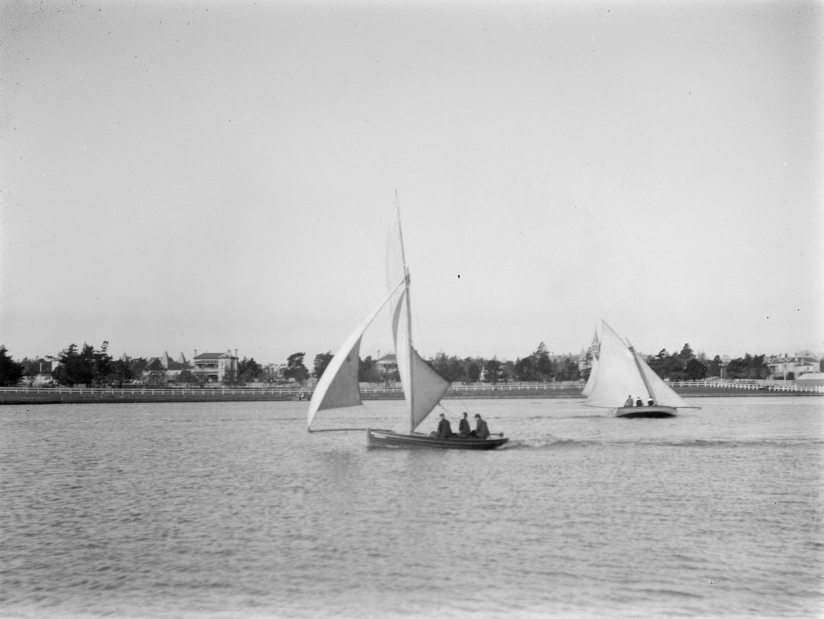 Yacht, Albert Park (1898)