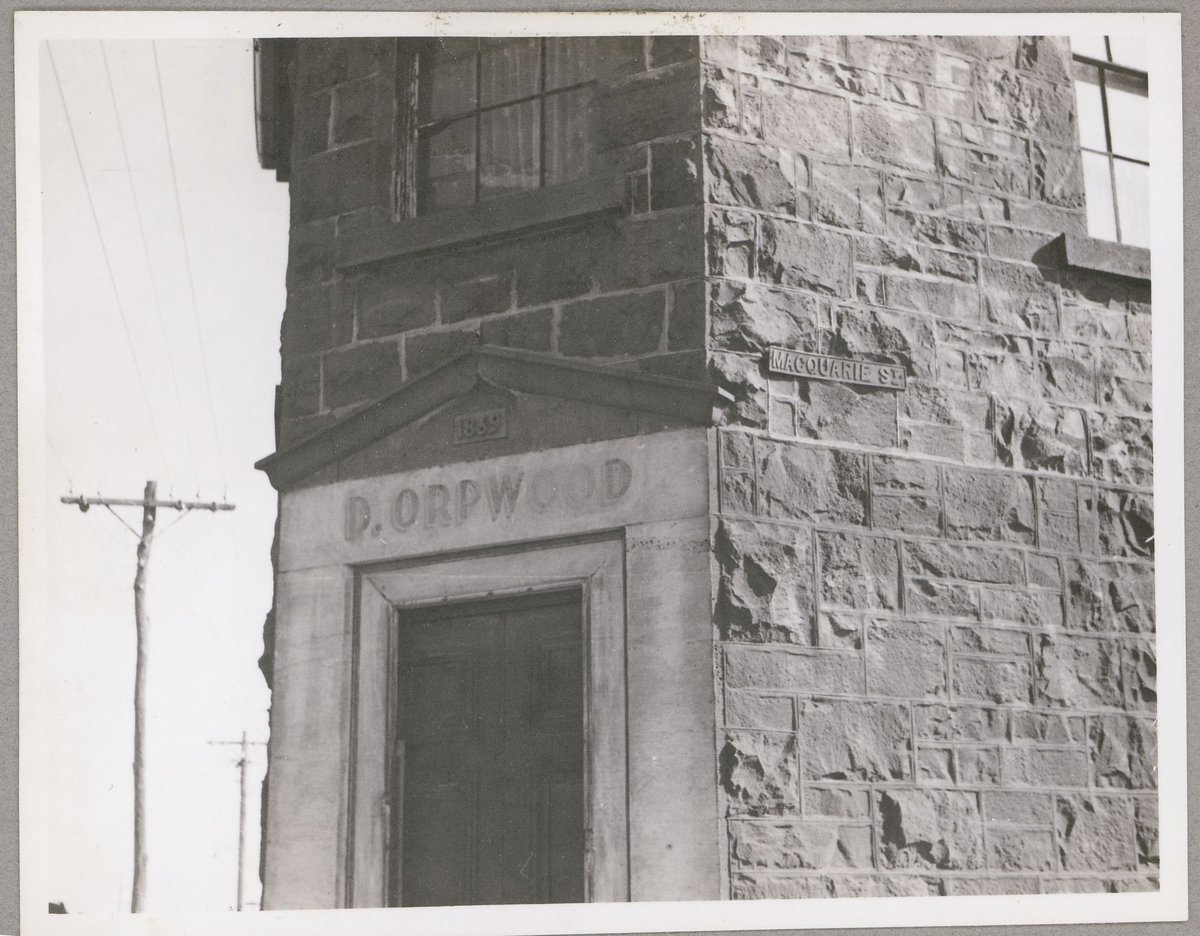 Former hotel, cnr of Stevenson and Macquarie Streets, Williamstown, [Vic.] (c. 1949)