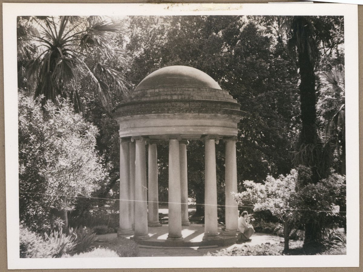 Fitzroy Gardens East Melbourne, Vic (1949)