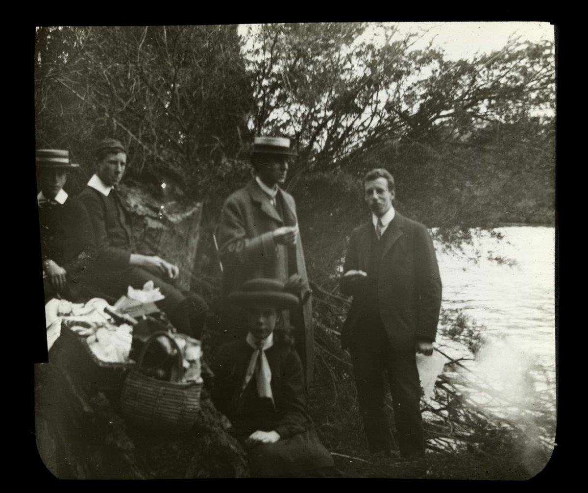 Frank, Joe, Mary, John [Wardell] picnicking beside Yarra River, Eltham (1910–20)
