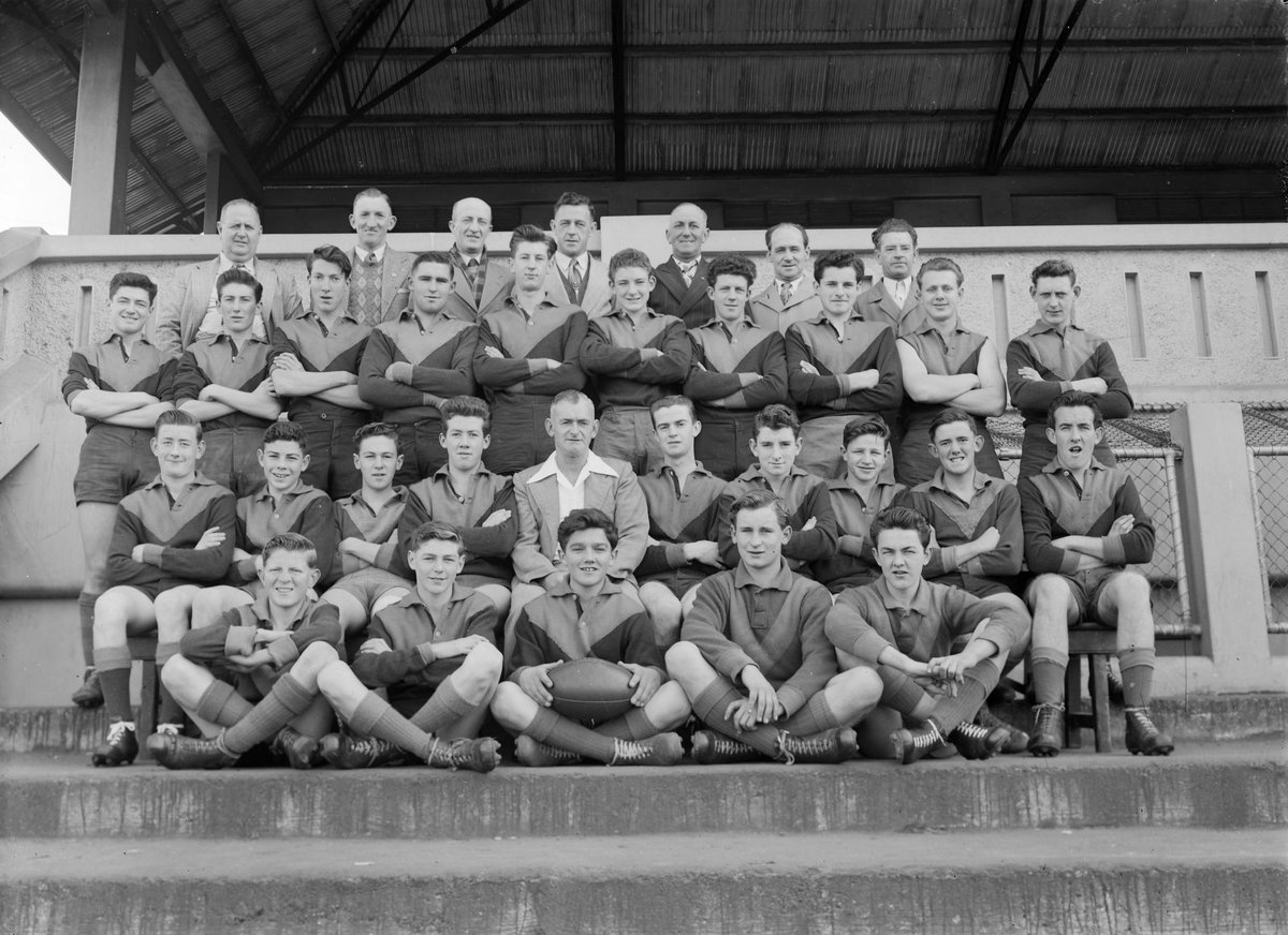 "Northcote, possibly Fourths, football team on steps" (1940–50)