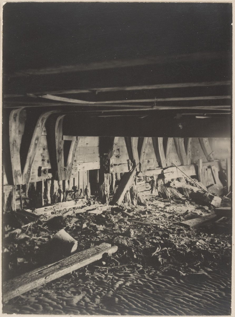 Captain Kenny's [Kenney's] bathing ship, St. Kilda, St Kilda (1911)