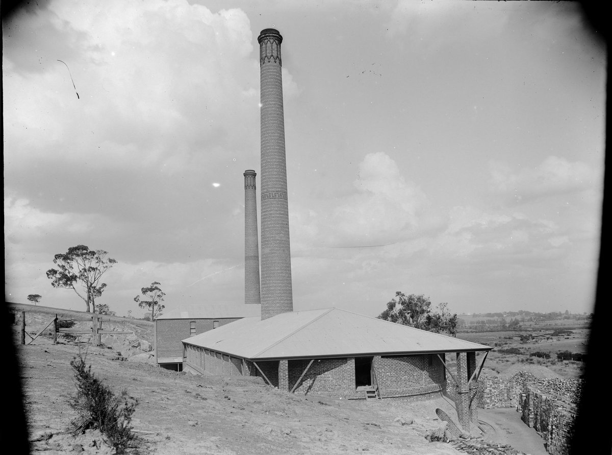 Unidentified brickworks in Camberwell (1916–30)