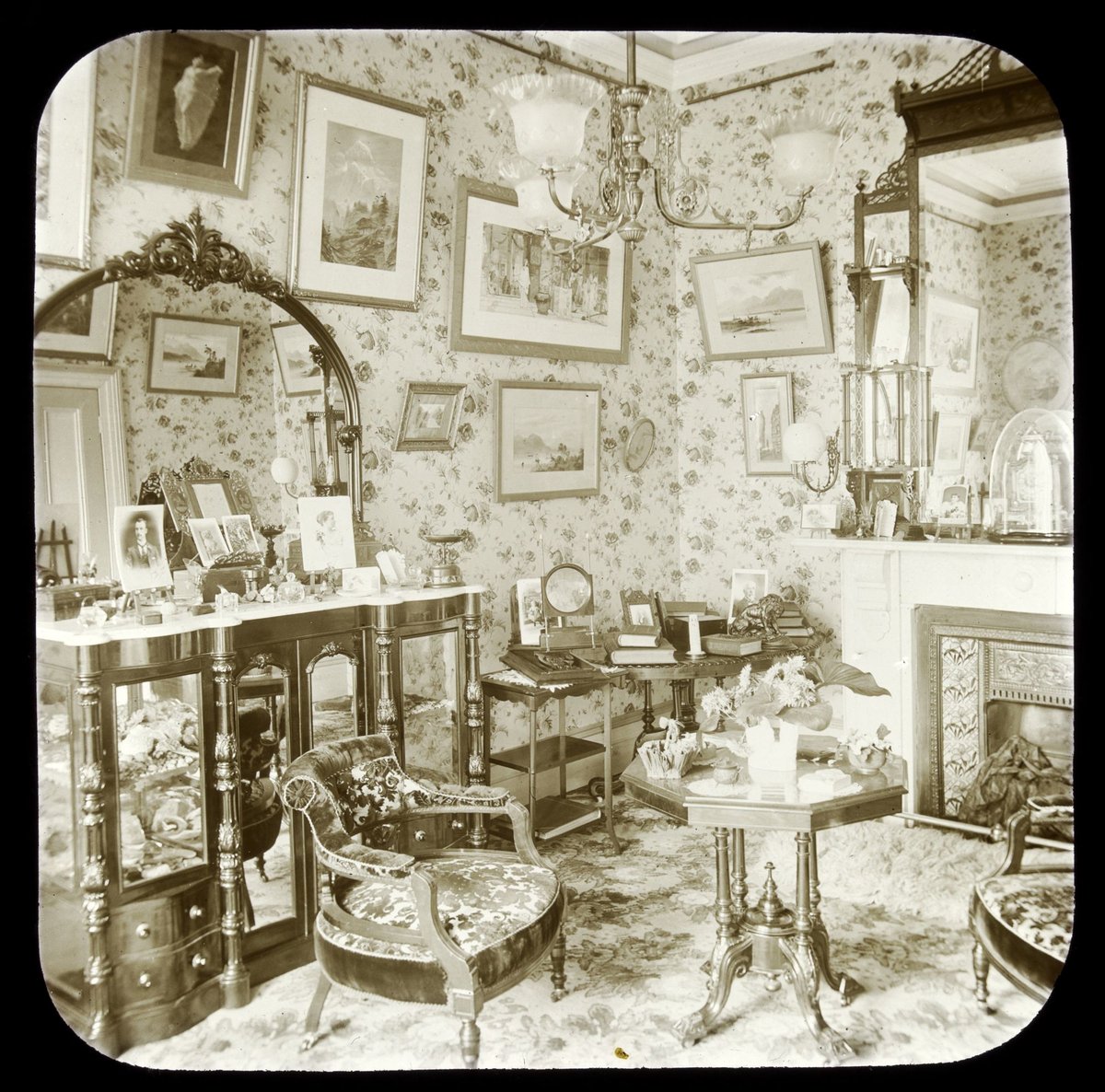 Drawing Room Yarra Street [Hawthorn] (c. 1920)