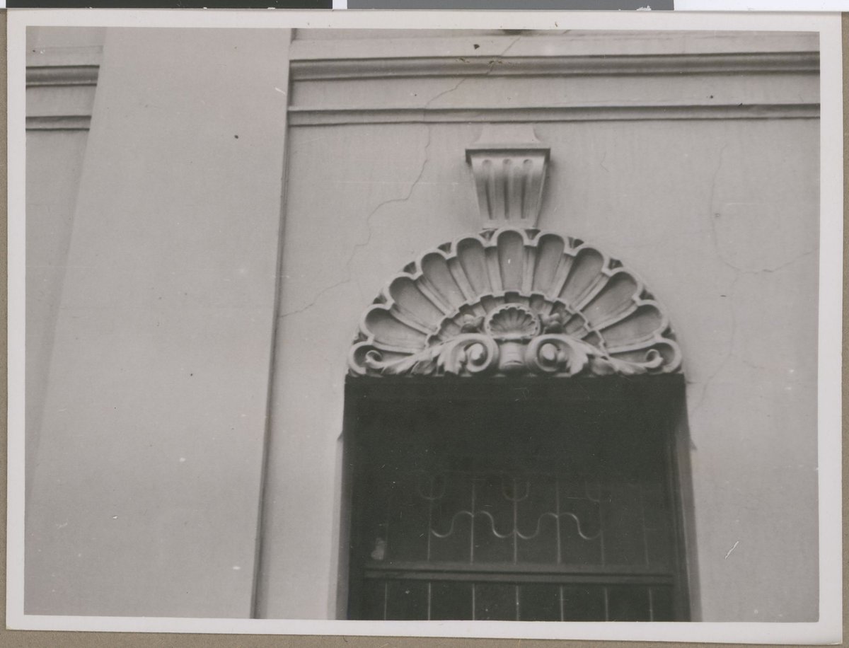 Temple Court Hotel, cnr Queen and Little Collins Streets, Melbourne City (1949)