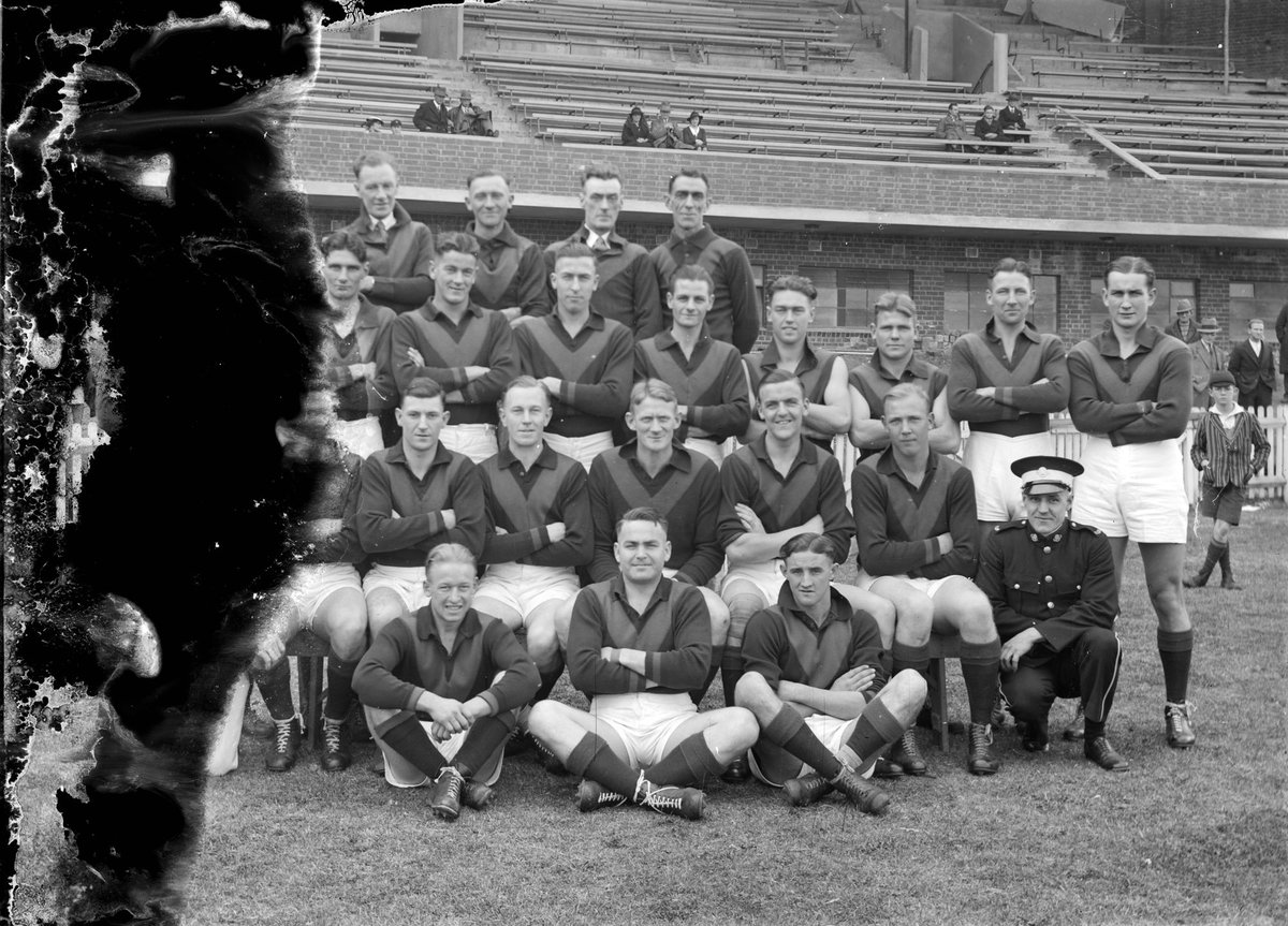 Hawthorn Football Club's Second Eighteen in front of a grandstand, Glenferrie Oval (1938–39)