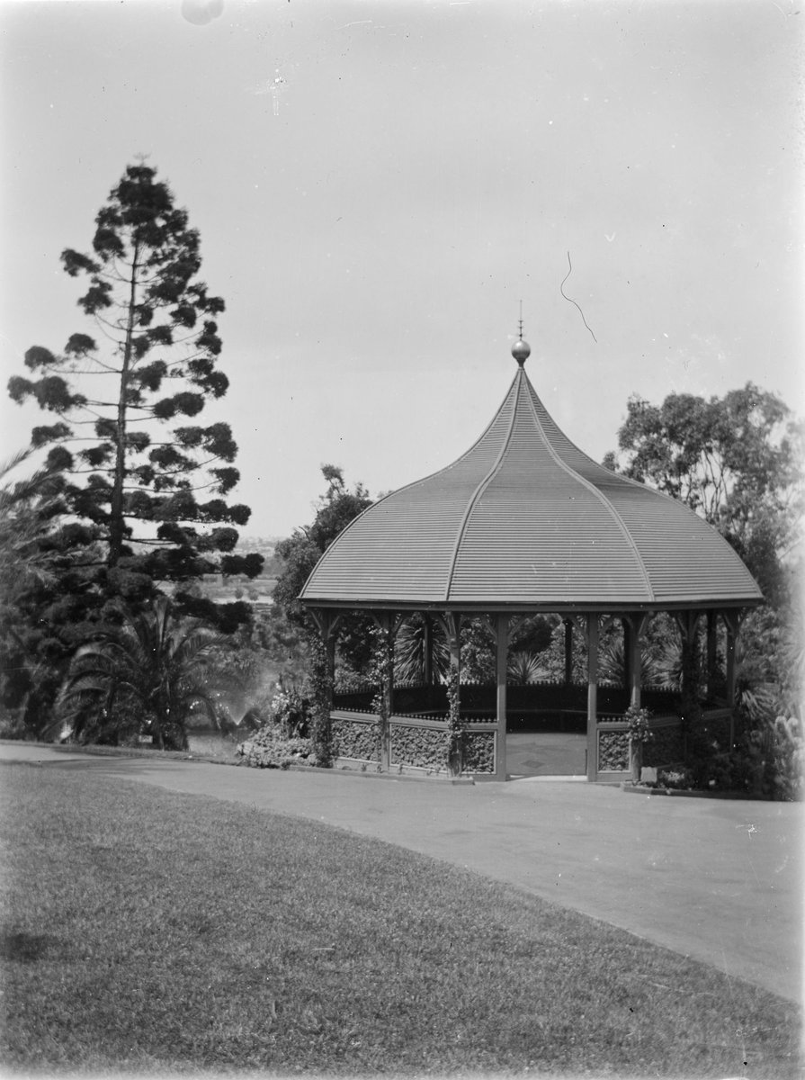 "Pagoda in the Botanical Gardens, Melbourne", Melbourne City (1900–13)