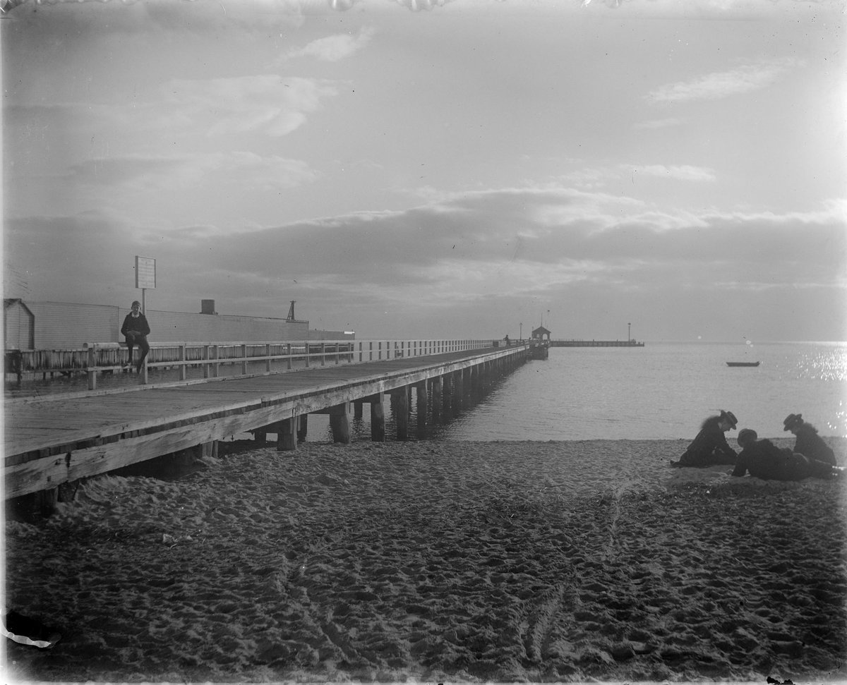 Long pier, probably at St. Kilda, St Kilda (1880–1900)