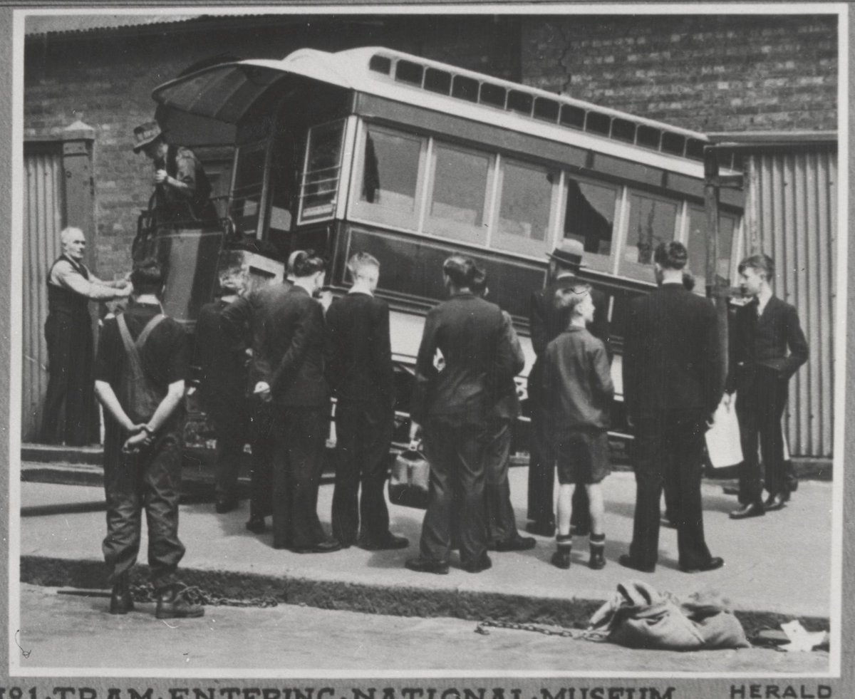 The passing of the Melbourne Cable Tramways (1940)