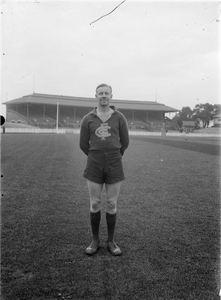 Ron Savage, Carlton (1938–45)