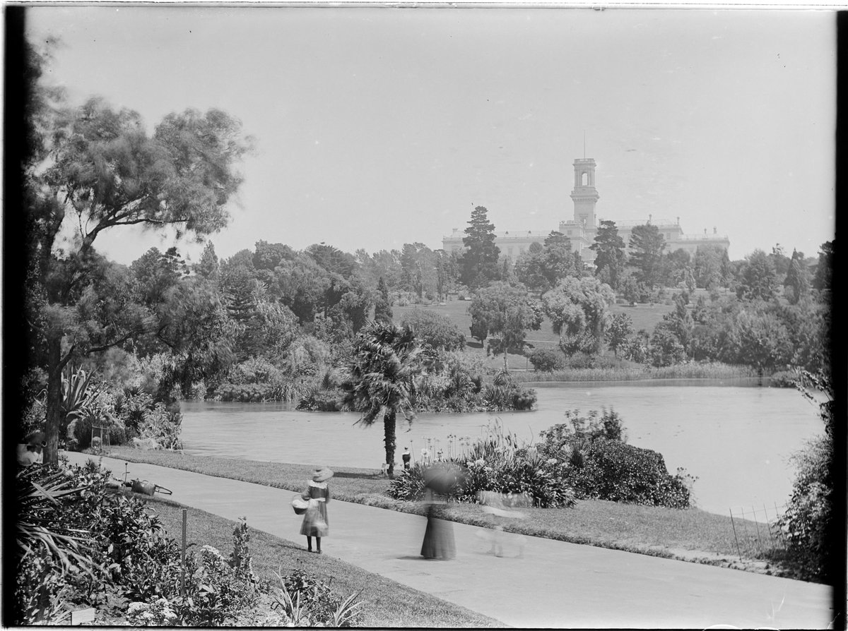 Lakeside path in the Botanical Gardens, Melbourne, Melbourne City (c. 1900)