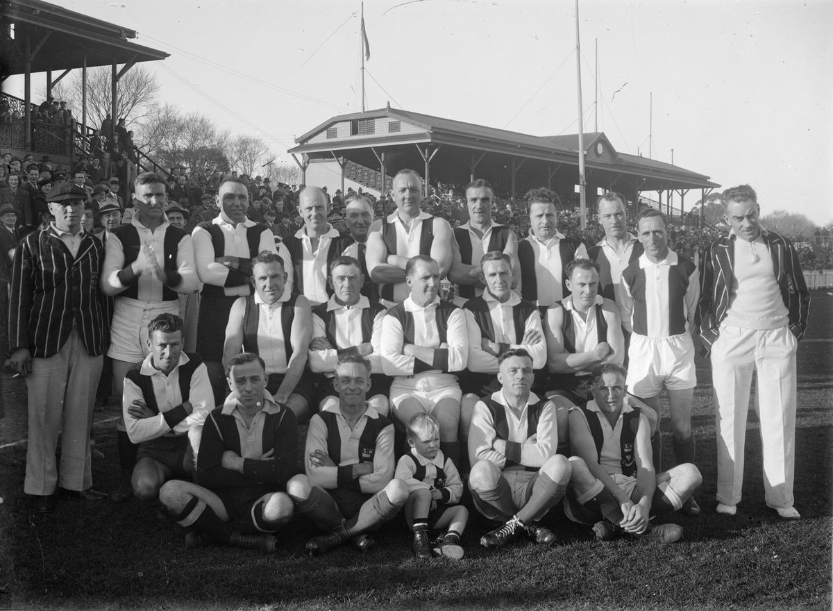 St Kilda Football Club team photo (1920–50)