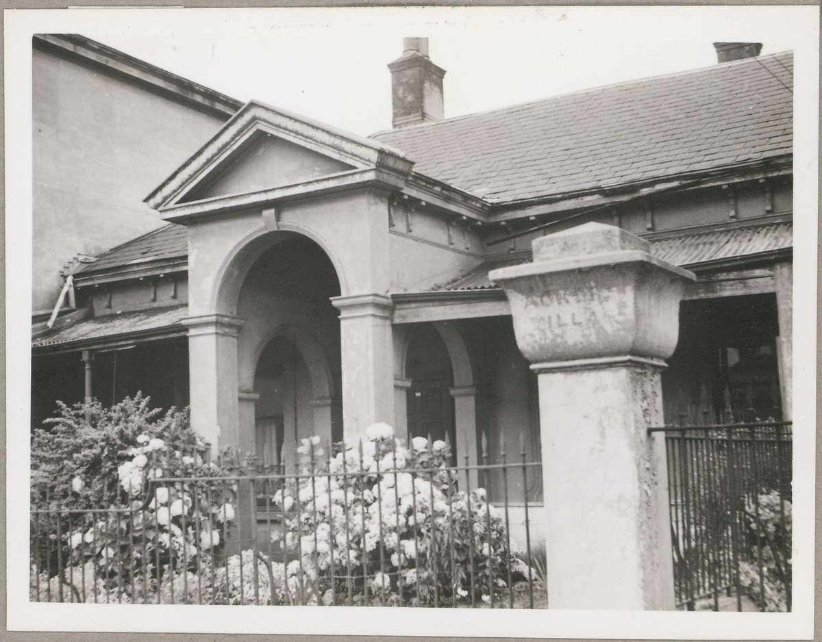 4 Acland Street, St. Kilda, [Vic.], St Kilda (c. 1950)