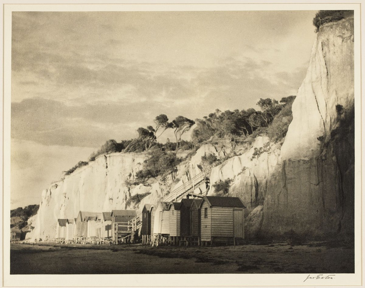 Bathing boxes on Black Rock beach (1931–40)