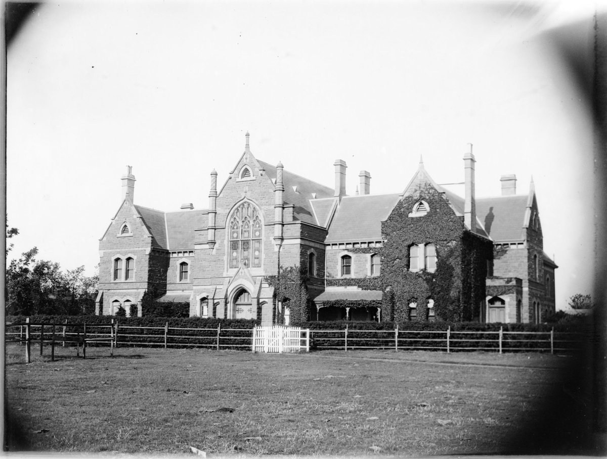 Wyselaskie Hall, Ormond College, University of Melbourne, Parkville (c. 1900)