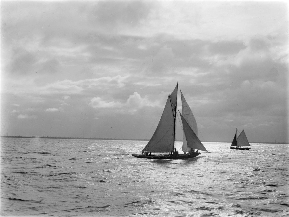 Yacht at St. Kilda, St Kilda (1901)