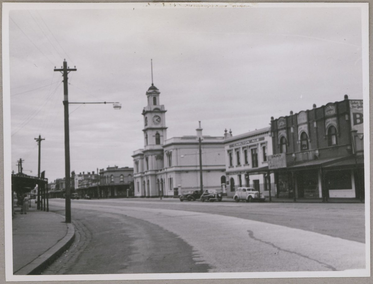 Port Melbourne town hall, Bay Street, Port Melbourne, Vic, Melbourne City (c. 1949)