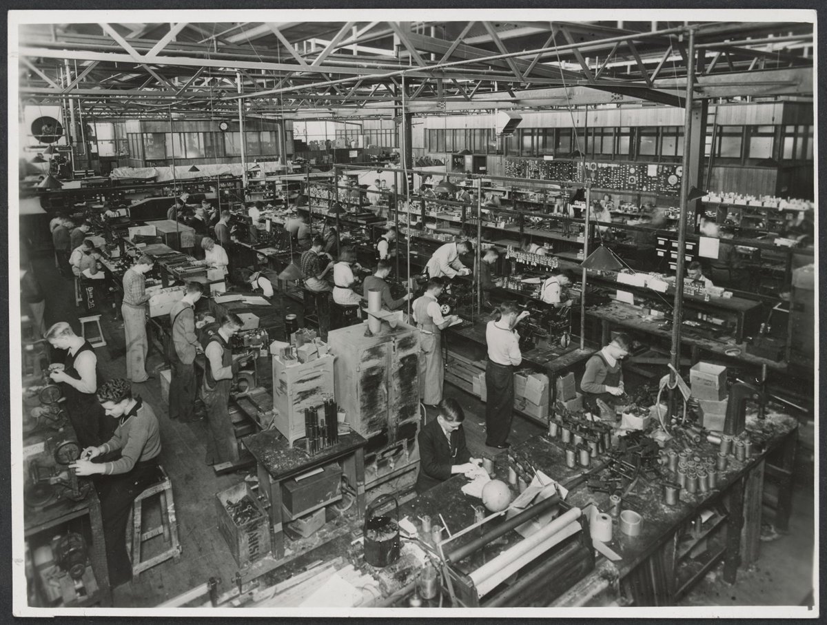 Radio manufacture at the Radio Corporation Pty Ltd, South Melbourne factory (1931–40)