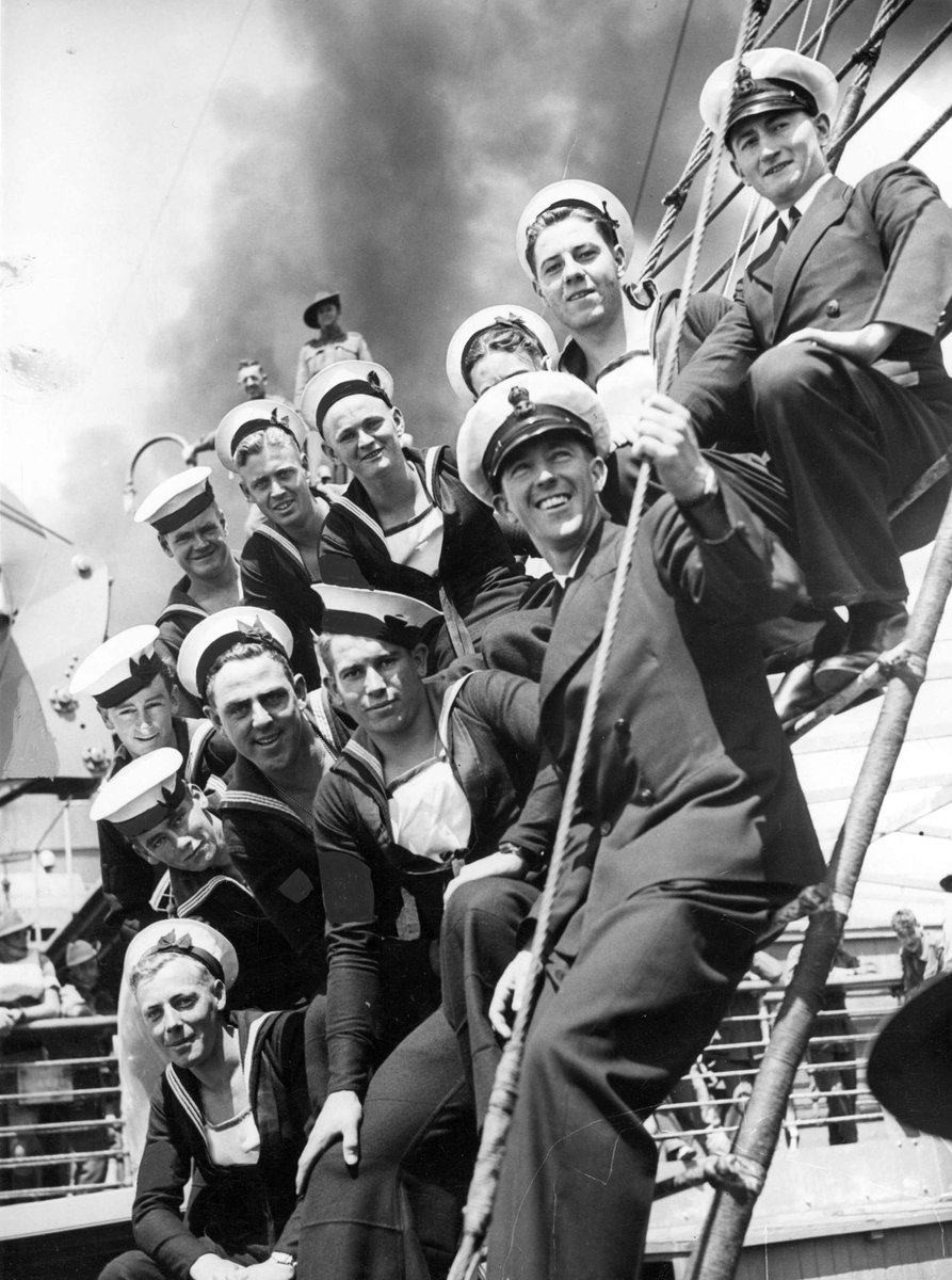 Sailors and naval officers on ship's rigging during embarkation from Port Melbourne (1941)